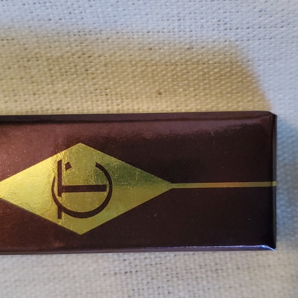 Charlotte Tilbury Eye Blender Brush NIB - Picture 4 of 6